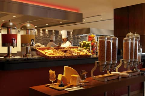 Hilton Garden Inn New Delhi/Saket — photo 7