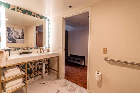 Courtyard by Marriott San Diego Downtown Little Italy — photo 2