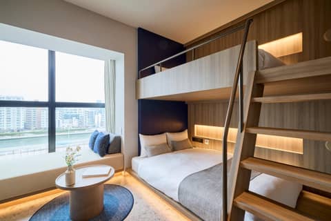 fav TOKYO RYOGOKU — hotel room