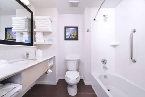 Hampton Inn Portland East — photo 7