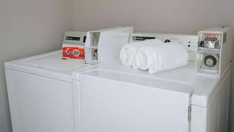 Country Inn & Suites by Radisson, Myrtle Beach, SC — kitchen