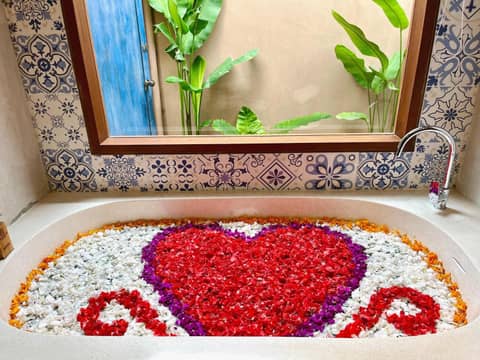 The Compass Rose Ubud — bathroom