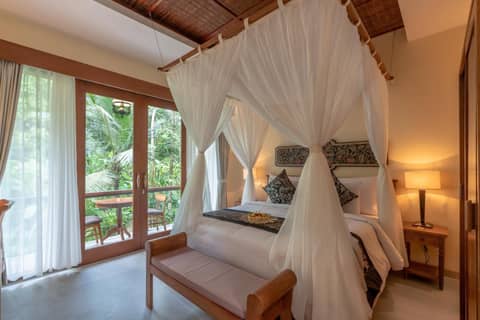 The Compass Rose Ubud — hotel room