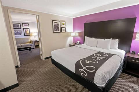 La Quinta Inn & Suites by Wyndham Phoenix Scottsdale — photo 7