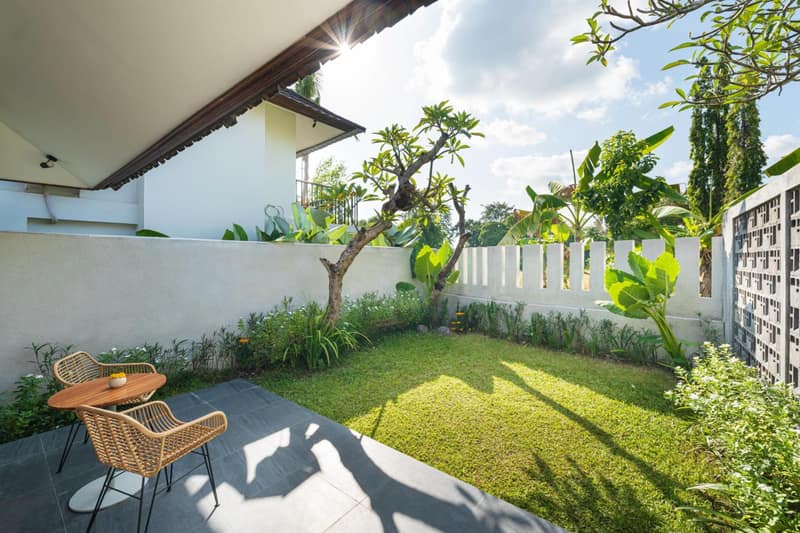 Ecozy Dijiwa Canggu — balance & terrace