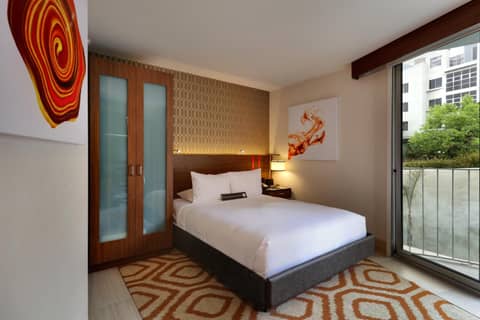 Hotel Angeleno — hotel room