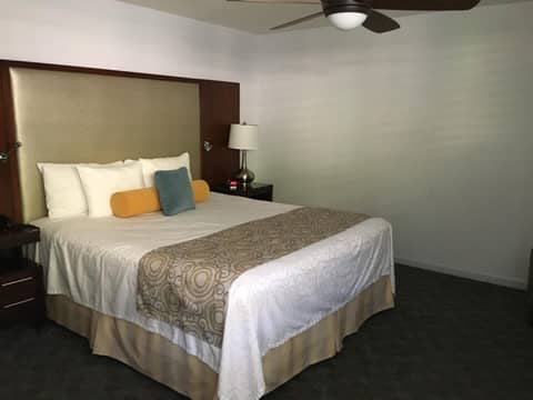 GetAways at Palm Springs Tennis Club — hotel room