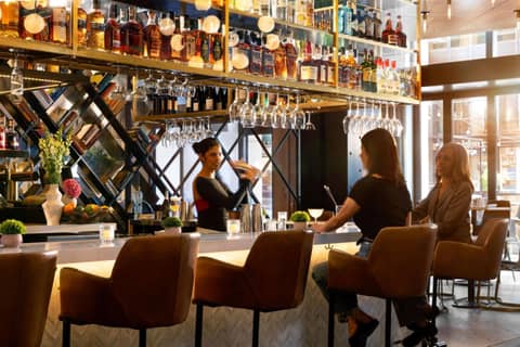 Arlo Chicago — dining