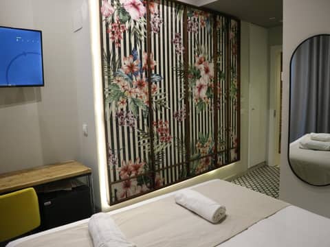 YOU & CO. Quart Boutique — hotel room