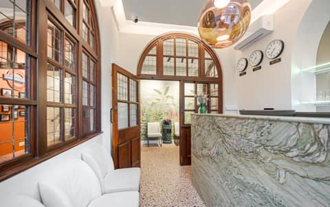King's Cross Express Inn — recepcion & lobby