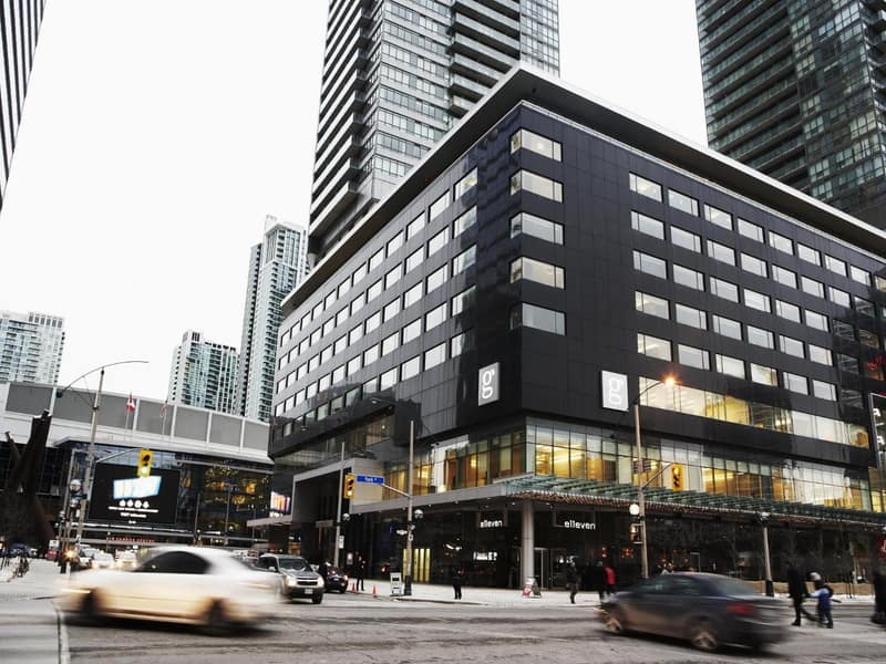 Le Germain Hotel Maple Leaf Square — photo 1