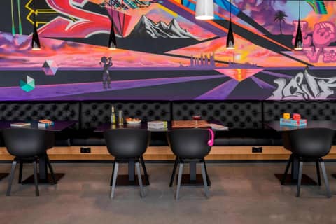 Moxy Frankfurt Airport — photo 5