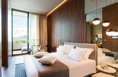 Hotel Dubrovnik Palace — bedroom
