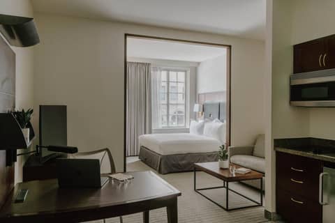 Club Quarters Hotel Downtown, Houston — photo 5