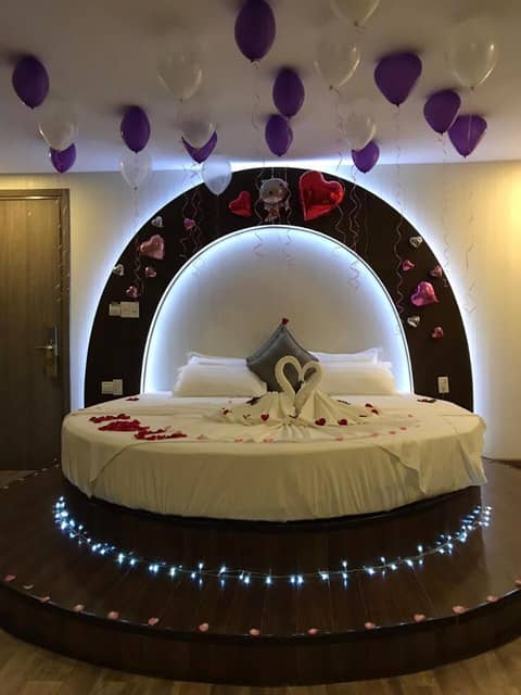 New Sun Hotel — hotel room