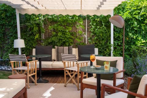 Fontinha Porto, Trademark Collection by Wyndham — lounge