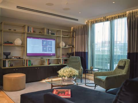 The Guardsman Hotel and Residences — photo 4