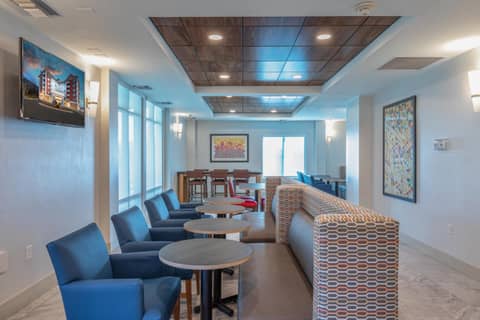 Holiday Inn Express & Suites Asheville Downtown by IHG — photo 7