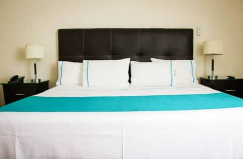 Country Hotel and Suites — photo 3