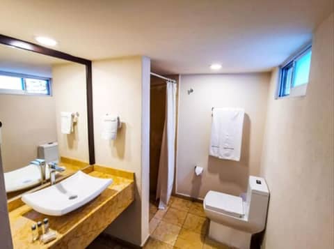 Country Hotel and Suites — photo 5