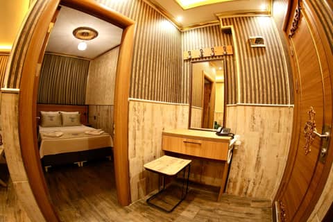 Maranda Suit Hotel — hotel room