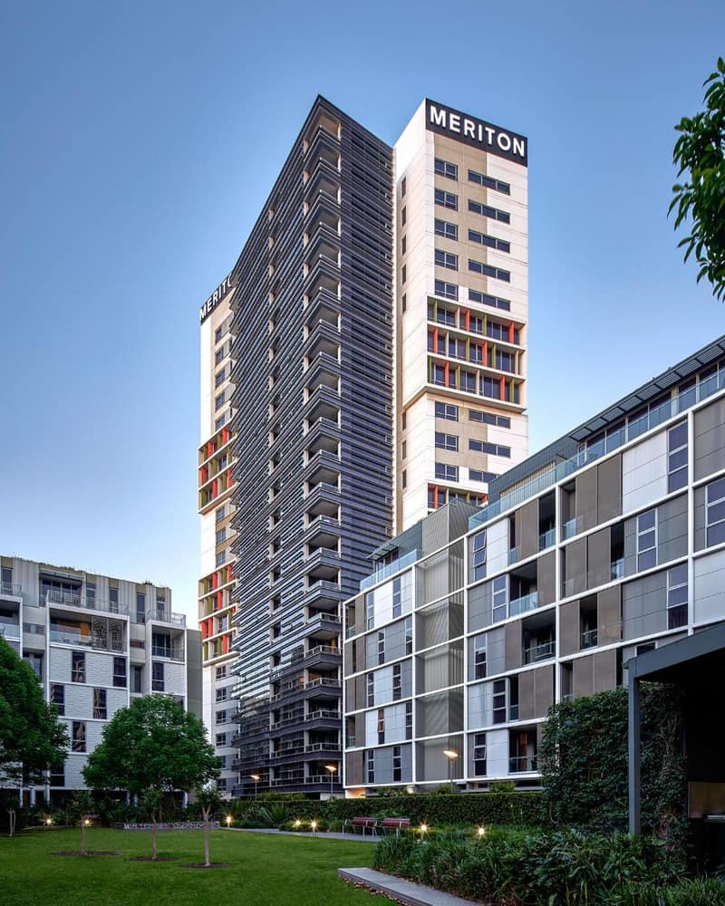 Meriton Suites Zetland — building