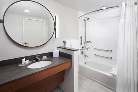 Fairfield Inn & Suites By Marriott Louisville Northeast — photo 9