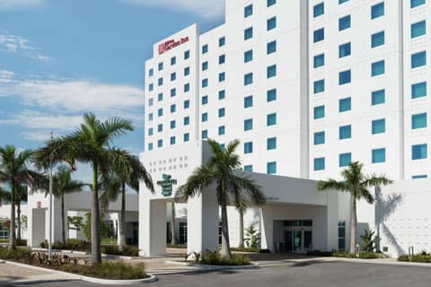 Hilton Garden Inn Miami Dolphin Mall — photo 8