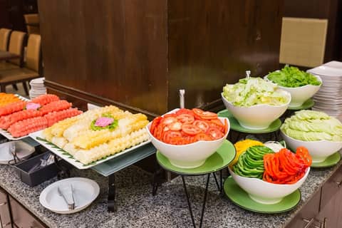 Mountain Beach Resort — dining