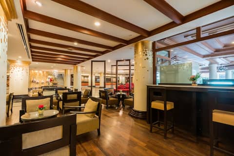 Mountain Beach Resort — lounge