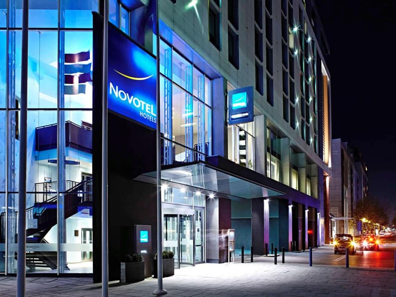 Novotel London Excel — building
