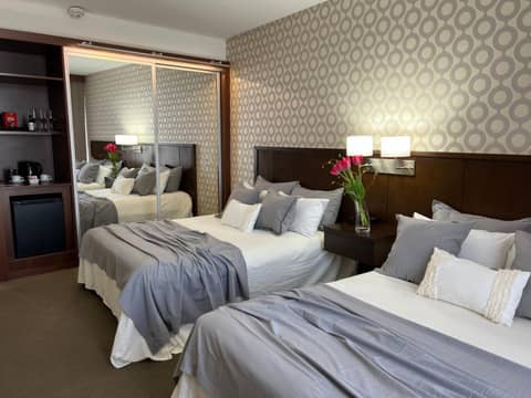 ian Hotel — photo 2