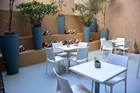 ian Hotel — photo 3