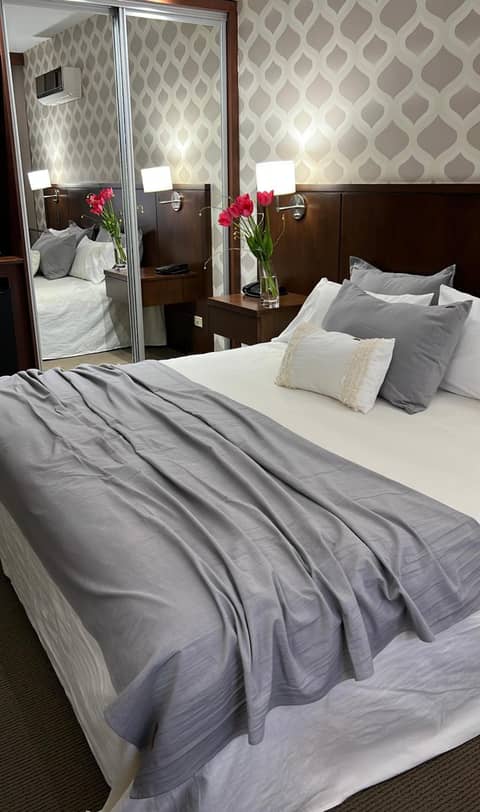 ian Hotel — photo 9