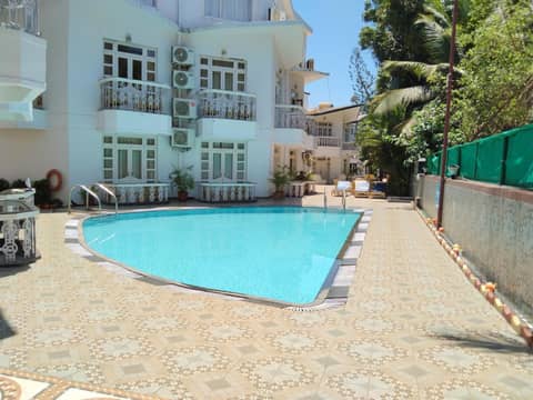 Sunset Beach Resort — swimming pool