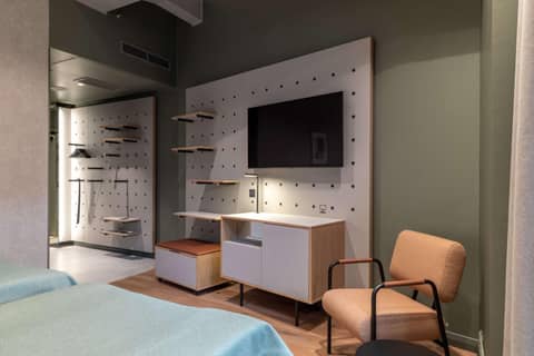 Scandic Helsinki Hub — hotel room