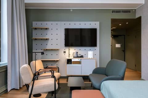 Scandic Helsinki Hub — hotel room