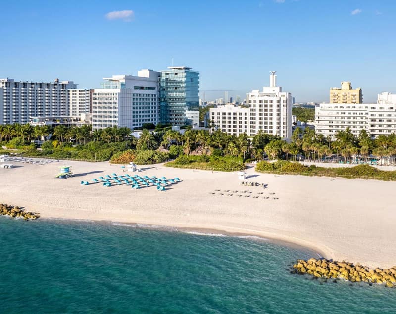 The Palms Hotel & Spa — building