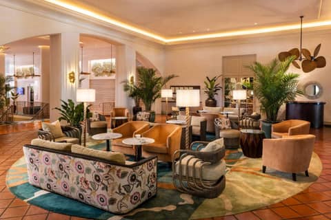 The Palms Hotel & Spa — lounge