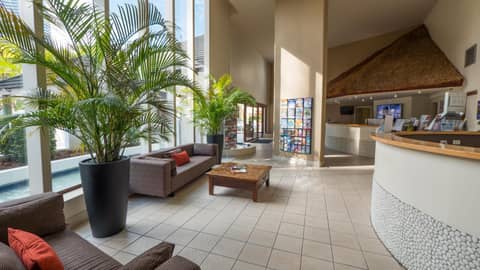Broadbeach Savannah Resort — photo 2