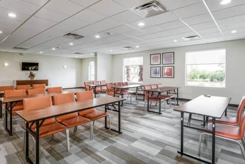 Holiday Inn Express & Suites Boynton Beach by IHG — photo 8