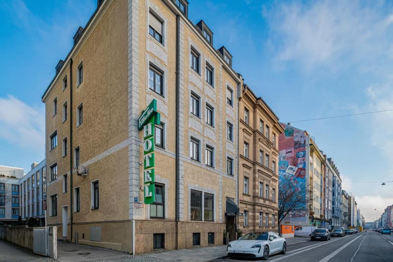 Hotel Fidelio — building