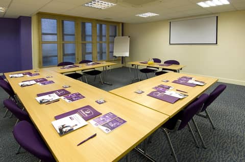 Premier Inn Manchester Central — photo 7