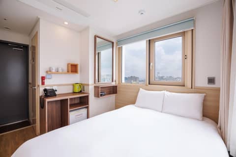 Kenny Stay Jeju Seogwipo — hotel room