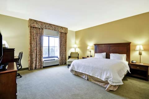 Hampton Inn & Suites North Charleston-University Boulevard — photo 7