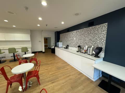 Extended Stay America Premier Suites - Portland - North — photo 3