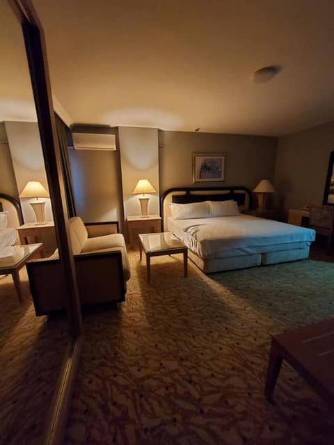 Sever Suites Hotel — hotel room
