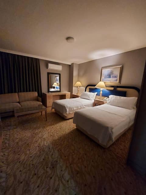 Sever Suites Hotel — hotel room