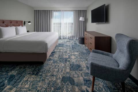 Four Points by Sheraton Suites Tampa Airport Westshore — photo 7