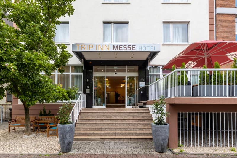 Trip Inn Hotel Messe Westend — building